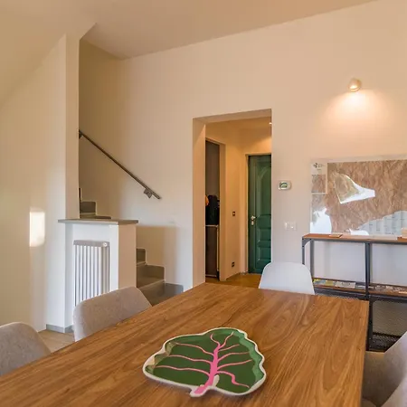 Riders Mansion *