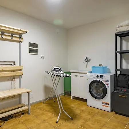 Riders Mansion Villa *